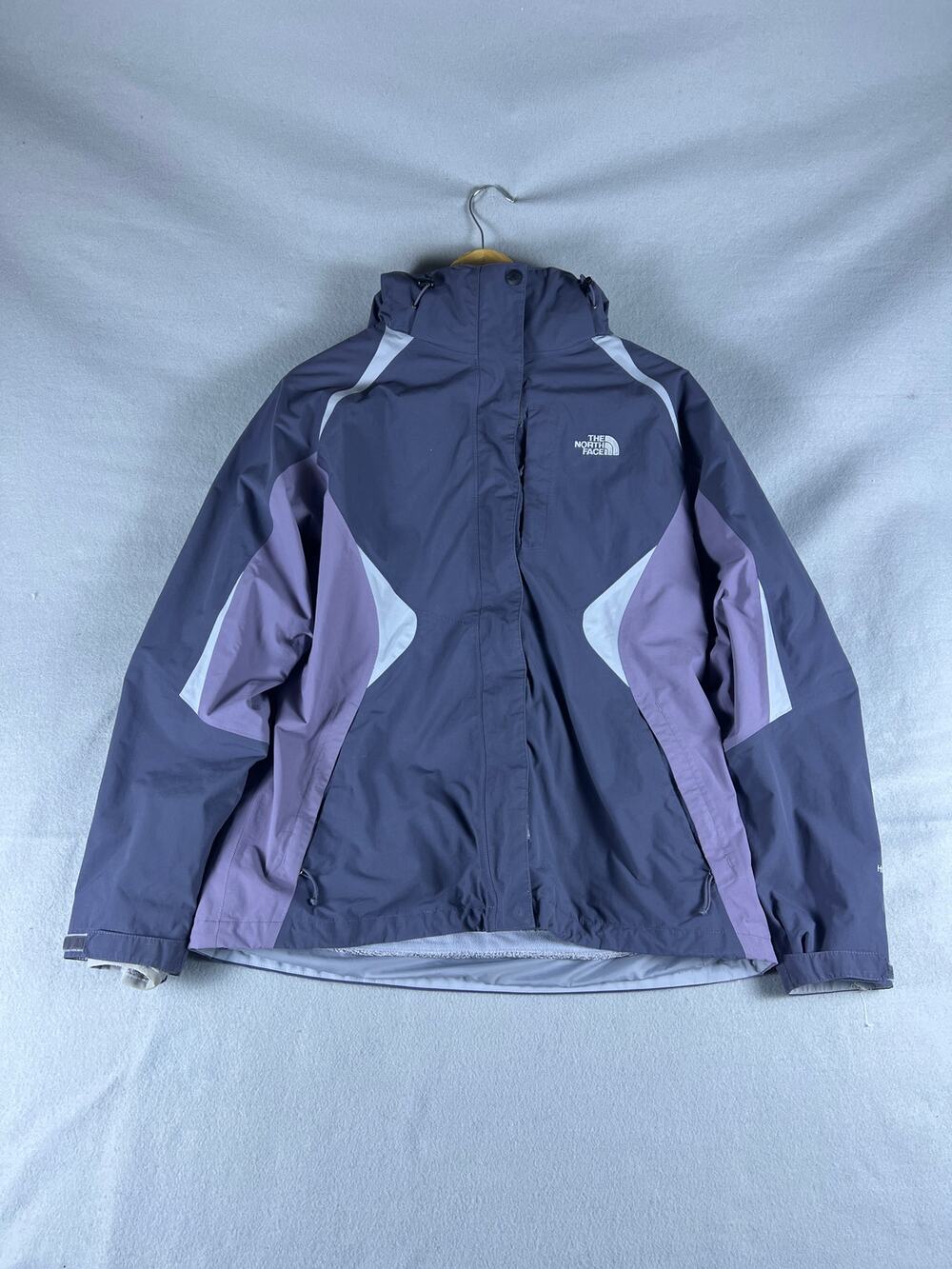 The North Face HyVent Ski Jacket Womens L Purple Fleece Lined Outdoor Rain Coat